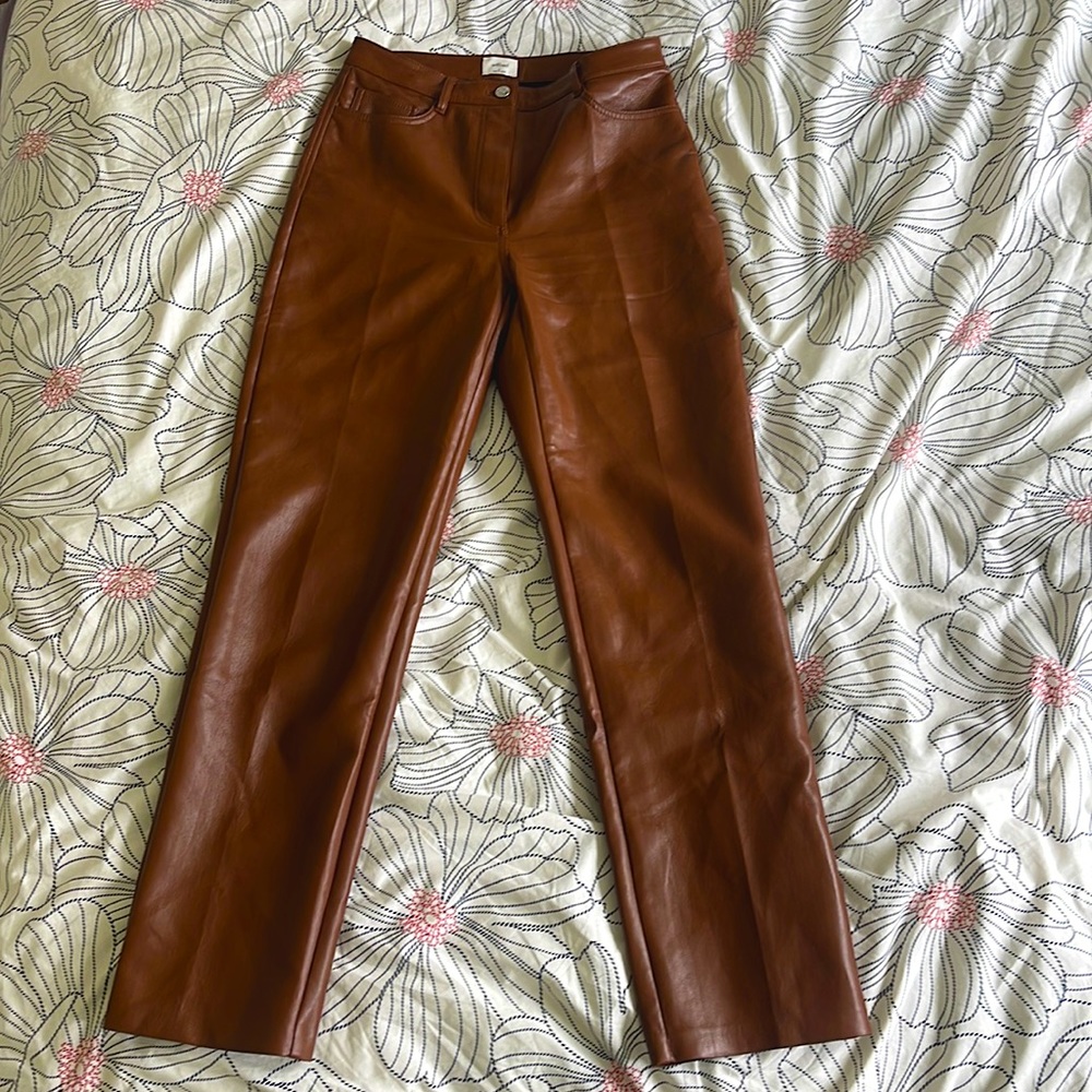 Aritzia brown leather pants. Flare pants and high waisted. Size 6.